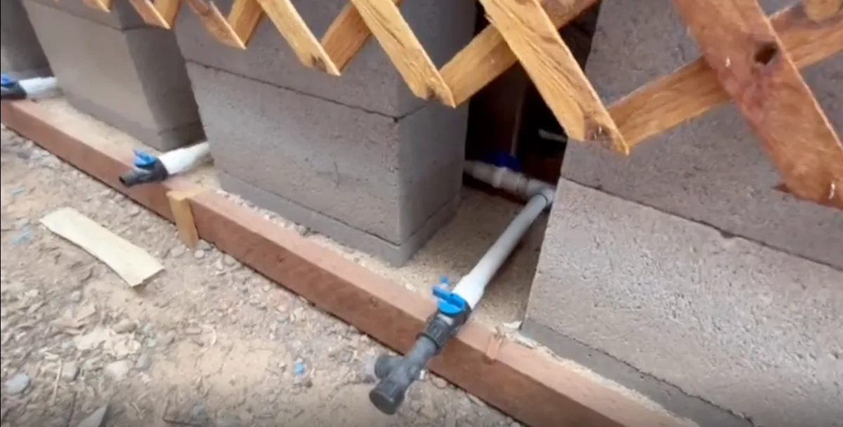 rain barrel elevated stand overflow hose